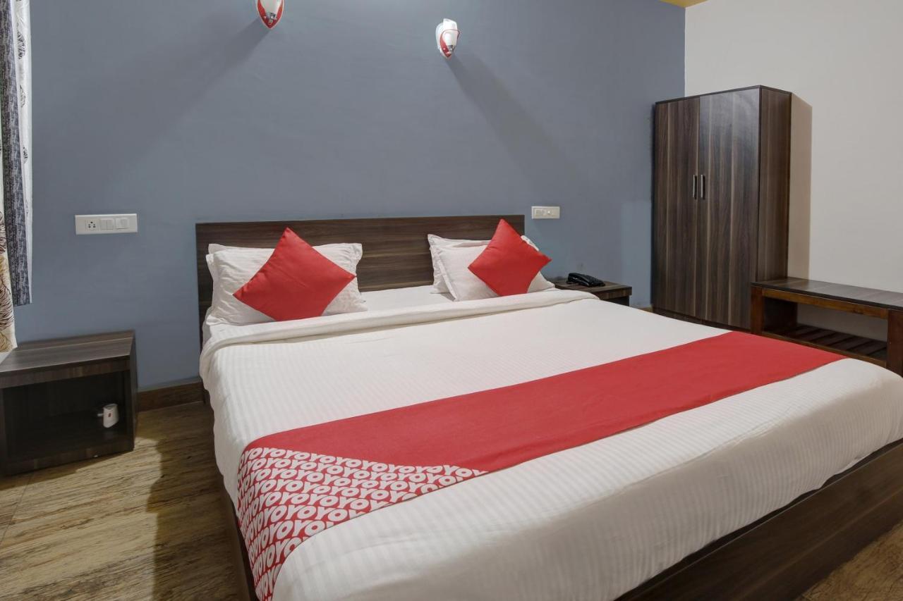 Hotel Oyo 48704 Rashi Farms Hubli Exterior foto