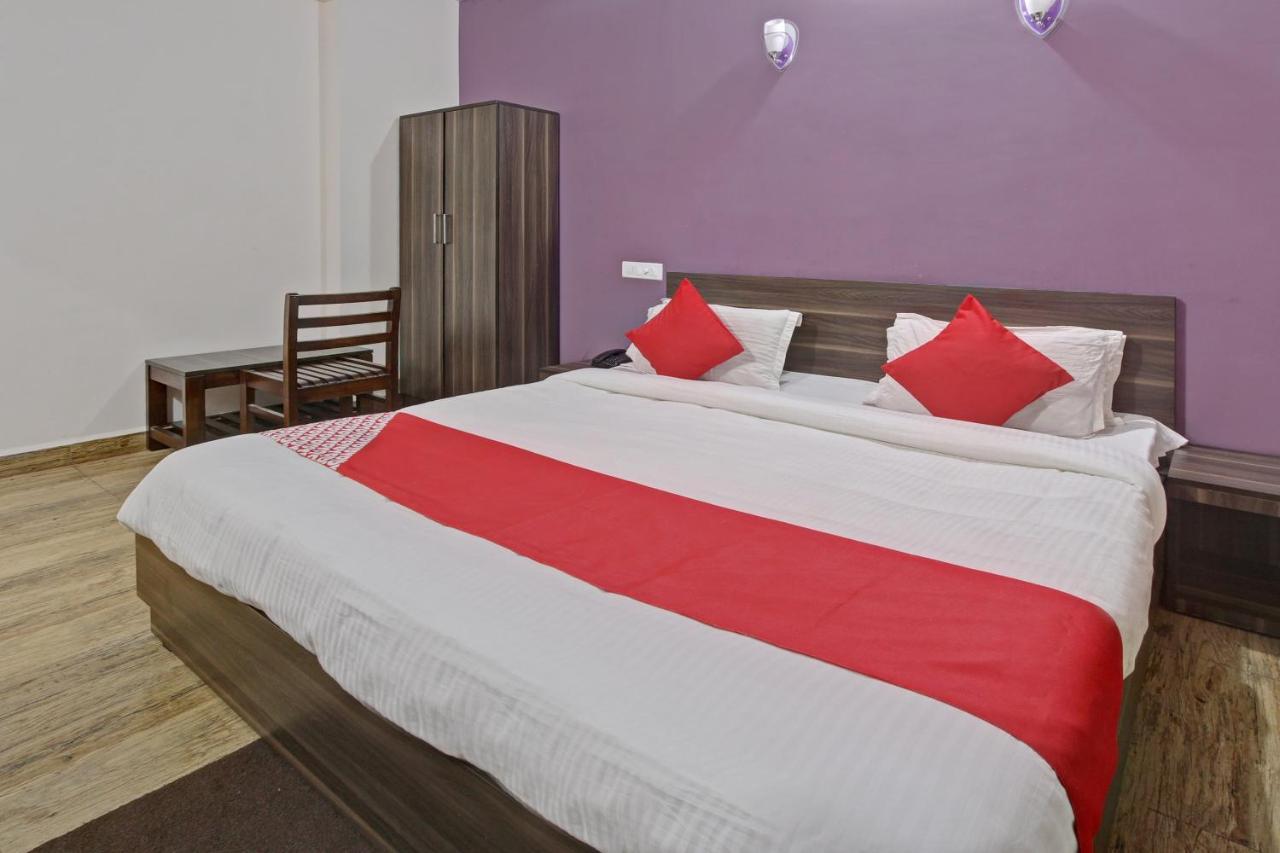 Hotel Oyo 48704 Rashi Farms Hubli Exterior foto